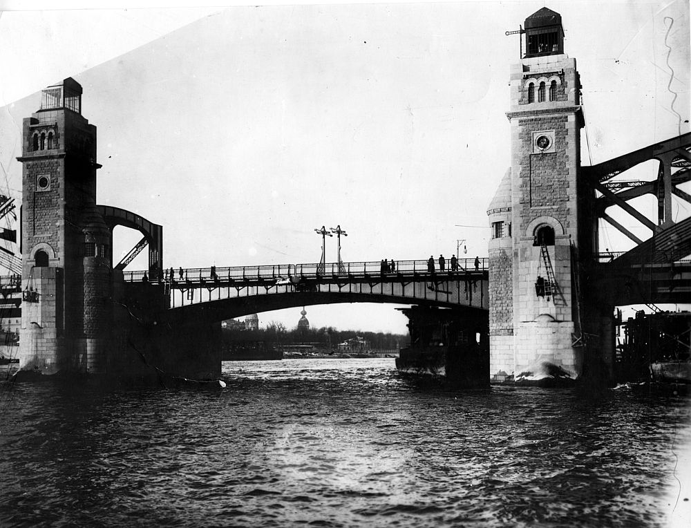 Мост императора Петра Великого, Санкт-Петербург. Начало ХХ века