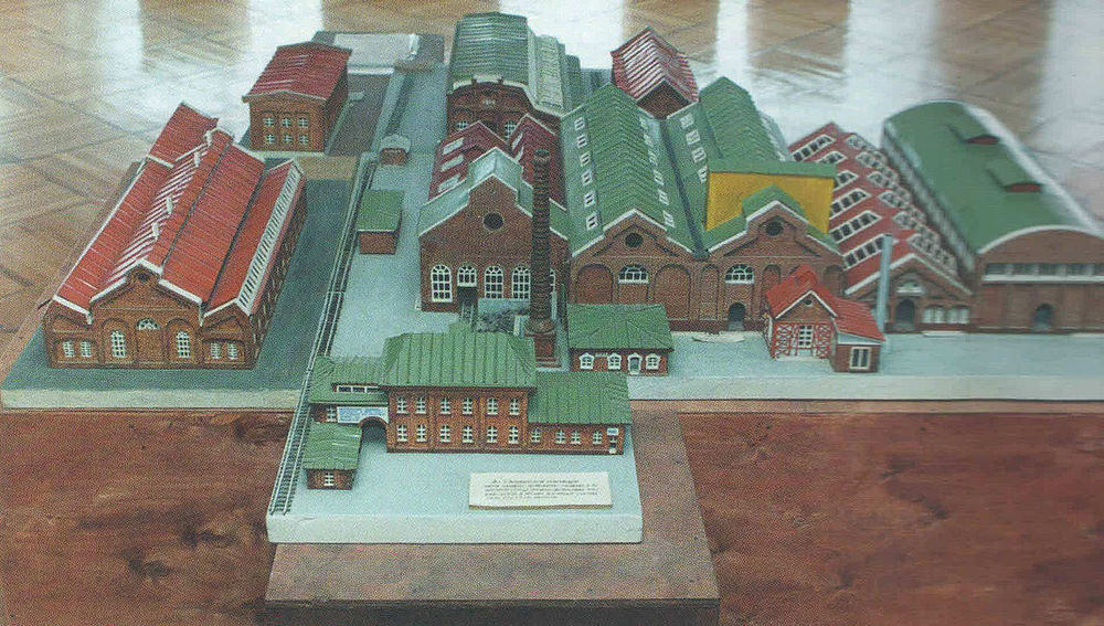 Макет дореволюционного таганрогского завода, выполненный ветераном завода А.П. Кияновым. 1920-е годы 