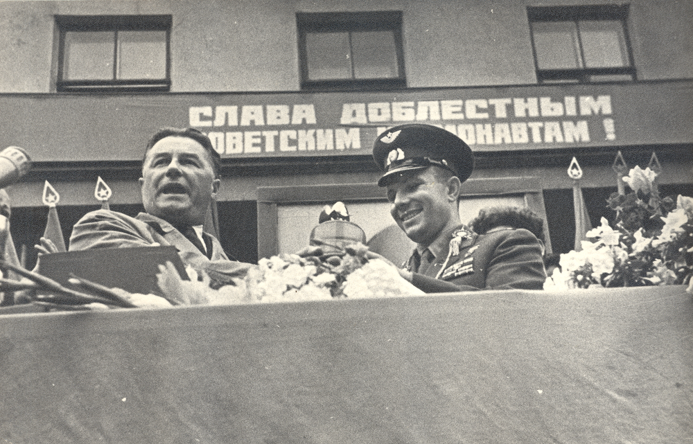 Встреча трудящихся Ленинградского Металлического завода с первым космонавтом Юрием Гагариным. 1962 